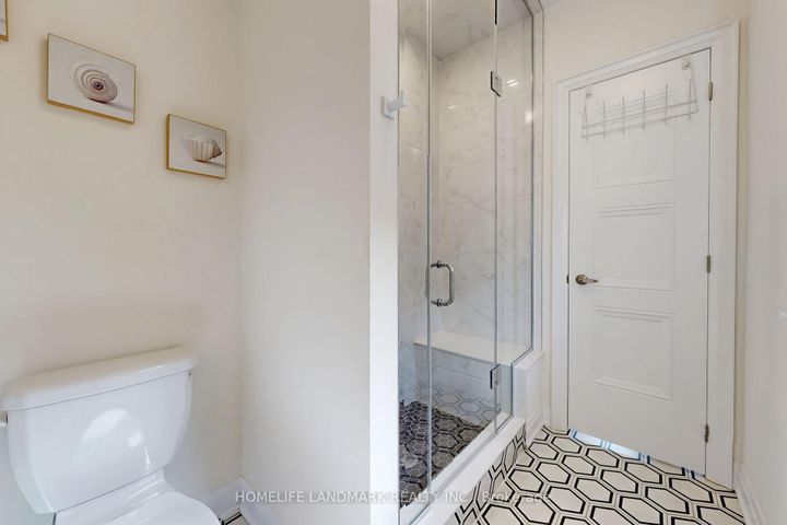 Photo 33 at 2438 Irene Crescent, GA Glen Abbey, Oakville