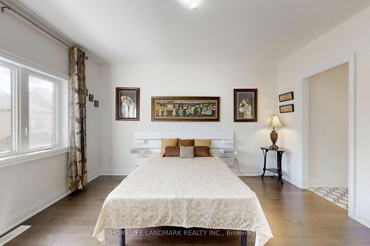 Photo 34 at 2438 Irene Crescent, GA Glen Abbey, Oakville