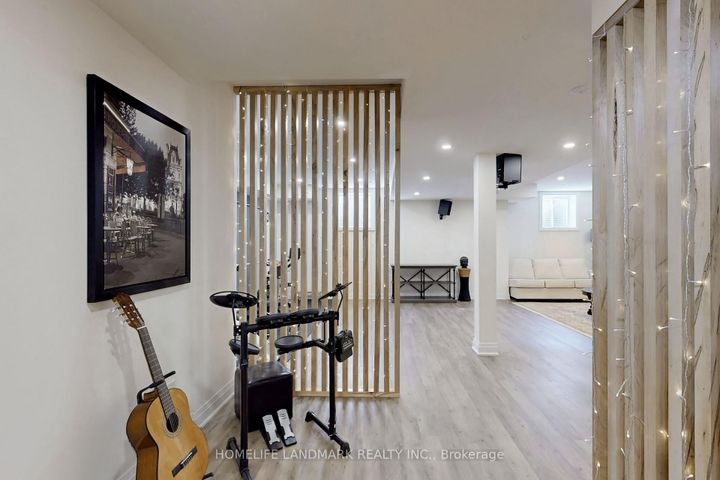 Photo 37 at 2438 Irene Crescent, GA Glen Abbey, Oakville