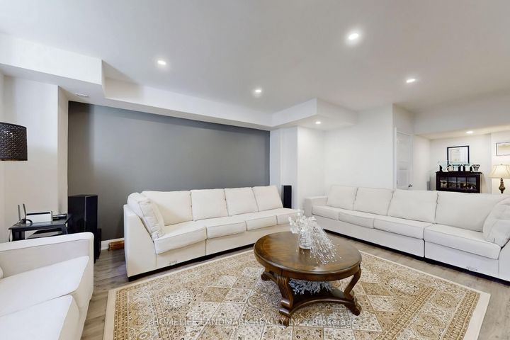 Photo 38 at 2438 Irene Crescent, GA Glen Abbey, Oakville