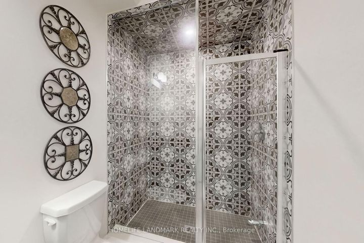 Photo 44 at 2438 Irene Crescent, GA Glen Abbey, Oakville