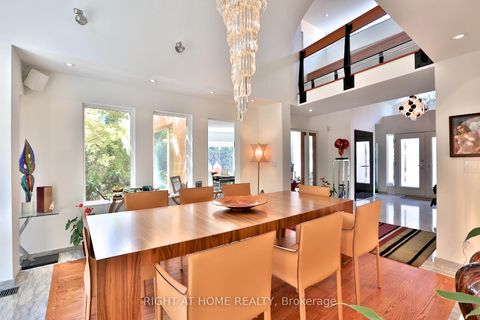 Photo 10 at 1 Friars Lane, Rosethorn, Toronto