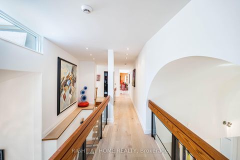 Photo 37 at 1 Friars Lane, Rosethorn, Toronto