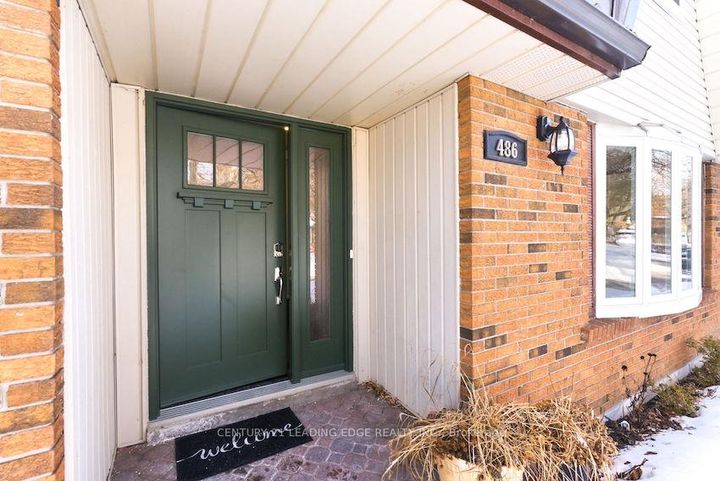 Photo 3 at 486 Crestwood Drive, O'Neill, Oshawa