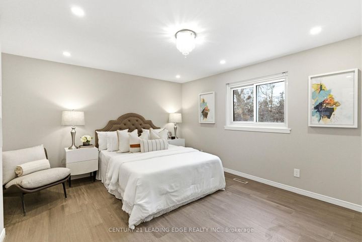 Photo 32 at 486 Crestwood Drive, O'Neill, Oshawa