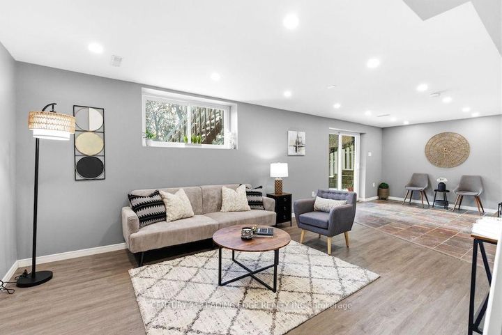 Photo 36 at 486 Crestwood Drive, O'Neill, Oshawa