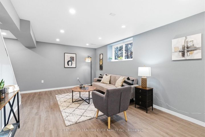 Photo 38 at 486 Crestwood Drive, O'Neill, Oshawa