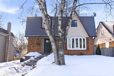 Photo 1 at 486 Crestwood Drive, O'Neill, Oshawa
