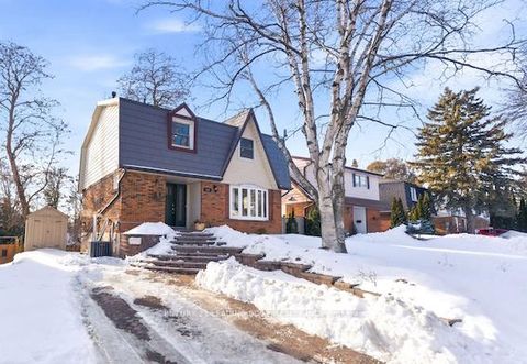 Photo 2 at 486 Crestwood Drive, O'Neill, Oshawa