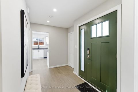 Photo 19 at 486 Crestwood Drive, O'Neill, Oshawa