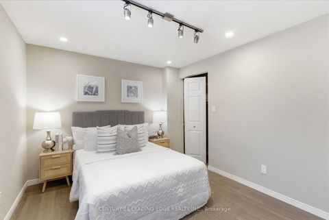 Photo 23 at 486 Crestwood Drive, O'Neill, Oshawa