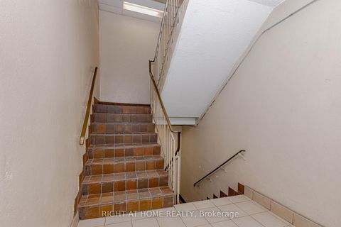 Photo 5 at 3 - 40 Rexdale Boulevard, Kipling, Toronto