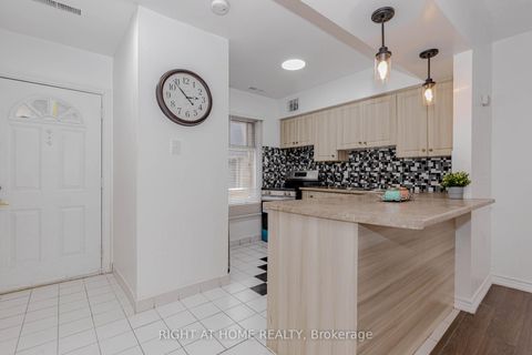 Photo 13 at 3 - 40 Rexdale Boulevard, Kipling, Toronto