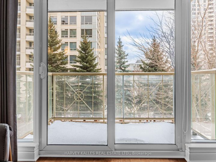 Photo 17 at 402 - 12 Rean Drive, Bayview Village, Toronto