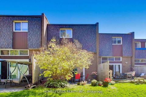 Photo 25 at 6 Windy Golfway, Flemingdon Park, Toronto