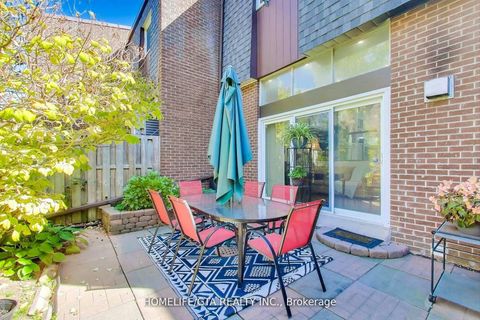 Photo 26 at 6 Windy Golfway, Flemingdon Park, Toronto