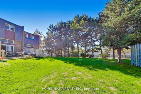 Photo 29 at 6 Windy Golfway, Flemingdon Park, Toronto