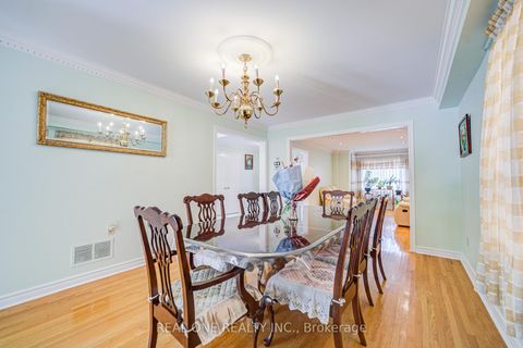 Photo 11 at 203 Valleymede Drive, Doncrest, Richmond Hill