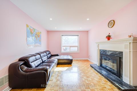 Photo 17 at 203 Valleymede Drive, Doncrest, Richmond Hill