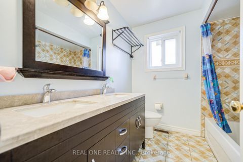 Photo 29 at 203 Valleymede Drive, Doncrest, Richmond Hill