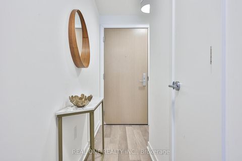 Photo 7 at 3401 - 357 King Street W, Waterfront Communities C1, Toronto