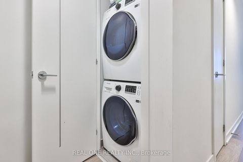 Photo 25 at 3401 - 357 King Street W, Waterfront Communities C1, Toronto