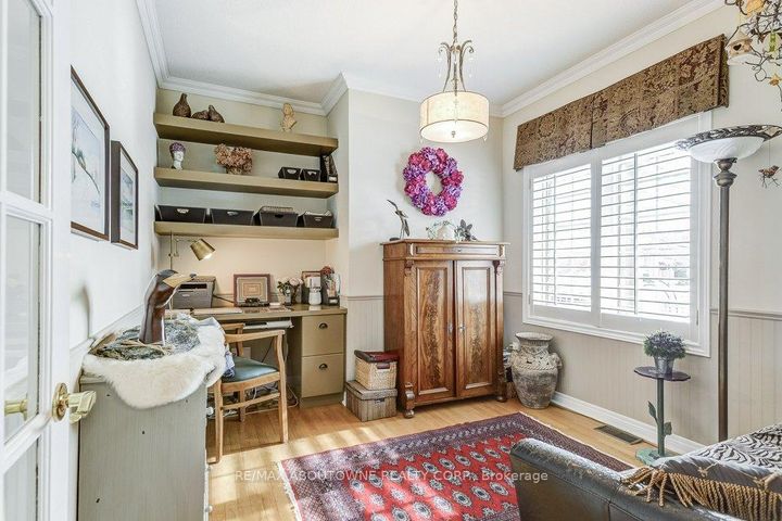 Photo 13 at 27 - 17 Orchard Park Gate, Wellington, Brampton