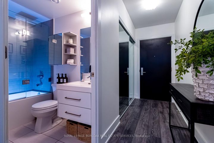 Photo 4 at 313 - 403 Church Street, Yonge Corridor, Toronto