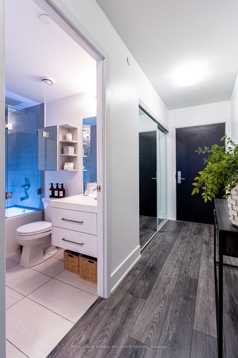 Photo 5 at 313 - 403 Church Street, Yonge Corridor, Toronto