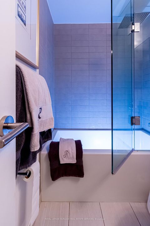 Photo 8 at 313 - 403 Church Street, Yonge Corridor, Toronto