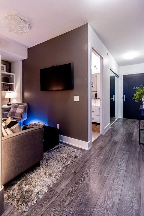 Photo 9 at 313 - 403 Church Street, Yonge Corridor, Toronto