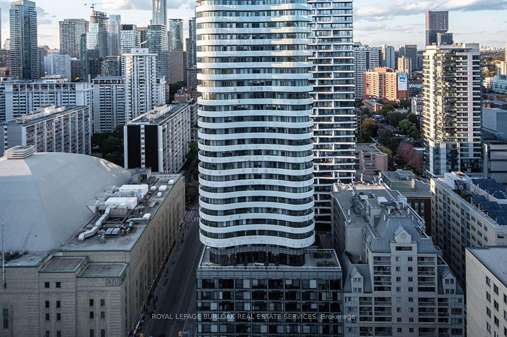 313 - 403 Church Street, Yonge Corridor, Toronto photo number 2