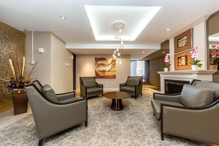 Photo 3 at 302 - 260 Scarlett Road, Smythe, Toronto