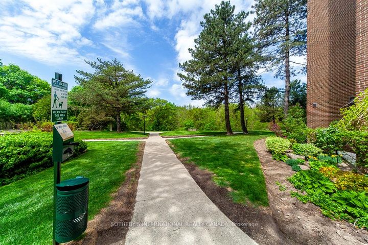 Photo 31 at 302 - 260 Scarlett Road, Smythe, Toronto