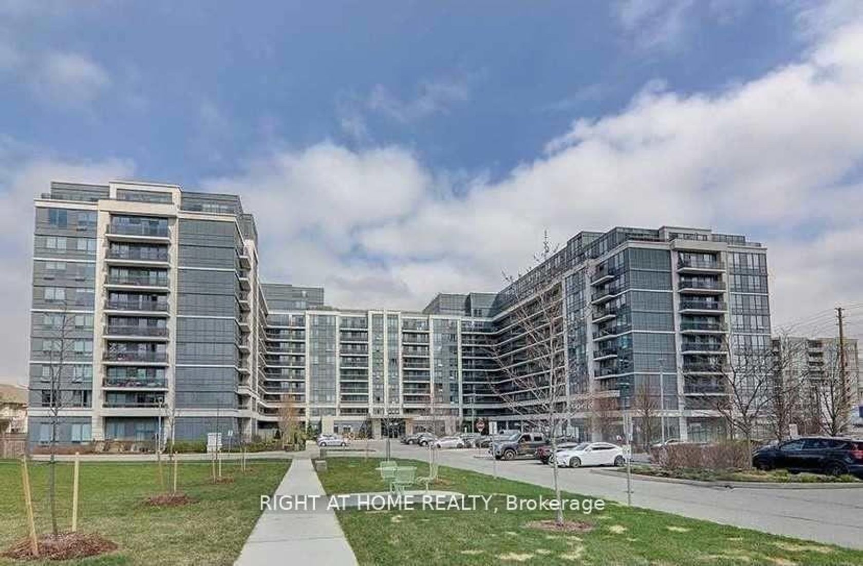 1007 - 376 Highway 7, Doncrest, Richmond Hill by Loree Meneguzzi Real Estate 1007 - 376 Highway 7, Doncrest, Richmond Hill