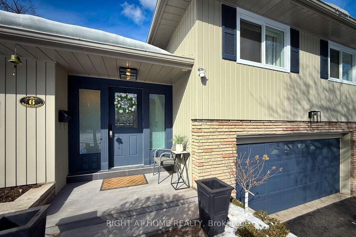 Photo 2 at 6 Fairhaven Drive, The Westway, Toronto