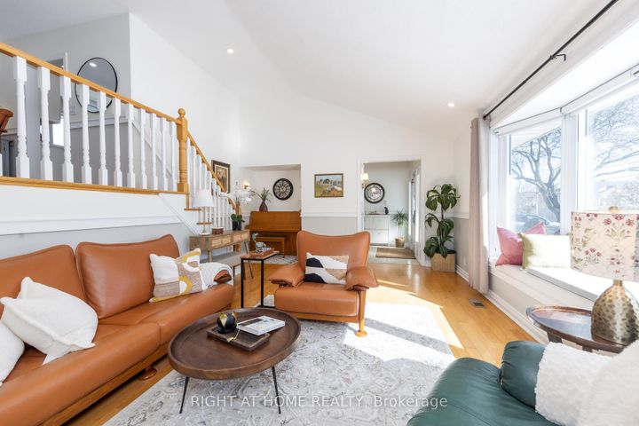 Photo 5 at 6 Fairhaven Drive, The Westway, Toronto