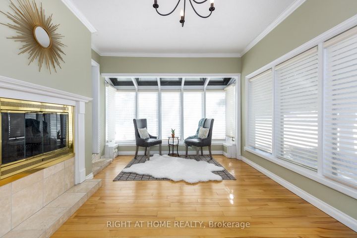 Photo 9 at 6 Fairhaven Drive, The Westway, Toronto