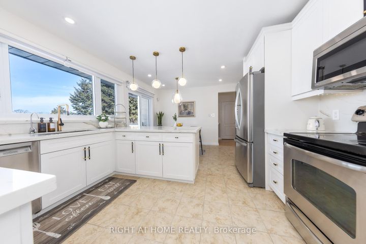 Photo 20 at 6 Fairhaven Drive, The Westway, Toronto