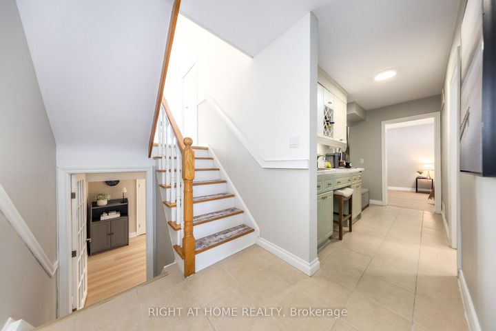 Photo 30 at 6 Fairhaven Drive, The Westway, Toronto