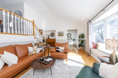 Photo 5 at 6 Fairhaven Drive, The Westway, Toronto