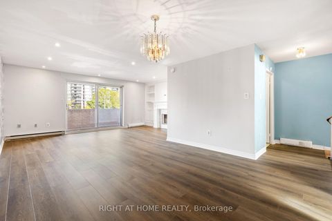 Photo 3 at 66 - 91 Muir Drive, Scarborough Village, Toronto