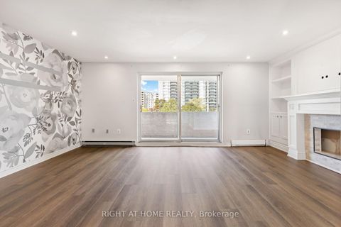 Photo 4 at 66 - 91 Muir Drive, Scarborough Village, Toronto