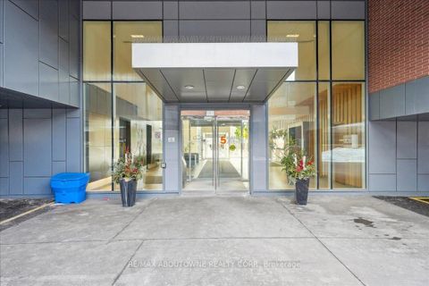 Photo 17 at 717 - 5 Hanna Avenue, Niagara, Toronto