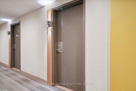 Photo 19 at 717 - 5 Hanna Avenue, Niagara, Toronto