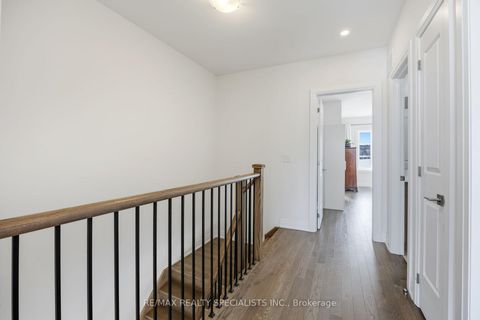 Photo 23 at 324 Laplante Street, Summerhill Estates, Newmarket