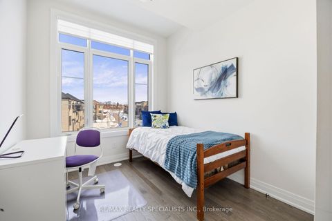 Photo 34 at 324 Laplante Street, Summerhill Estates, Newmarket