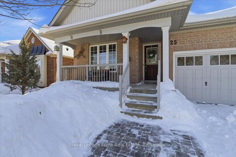 Photo 5 at 25 Apple Tree Crescent, Uxbridge