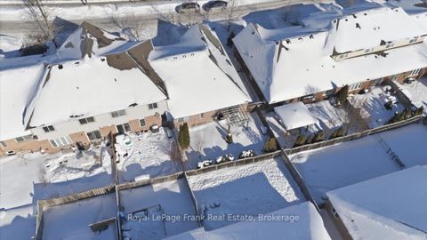 Photo 41 at 25 Apple Tree Crescent, Uxbridge