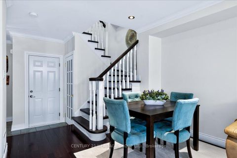 Photo 14 at 23 Long Point Drive, Oak Ridges Lake Wilcox, Richmond Hill